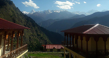 hotel-and-resort-in-uttarkashi